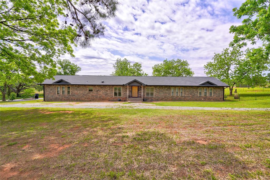 13800 E Maguire Road Property Photo 1