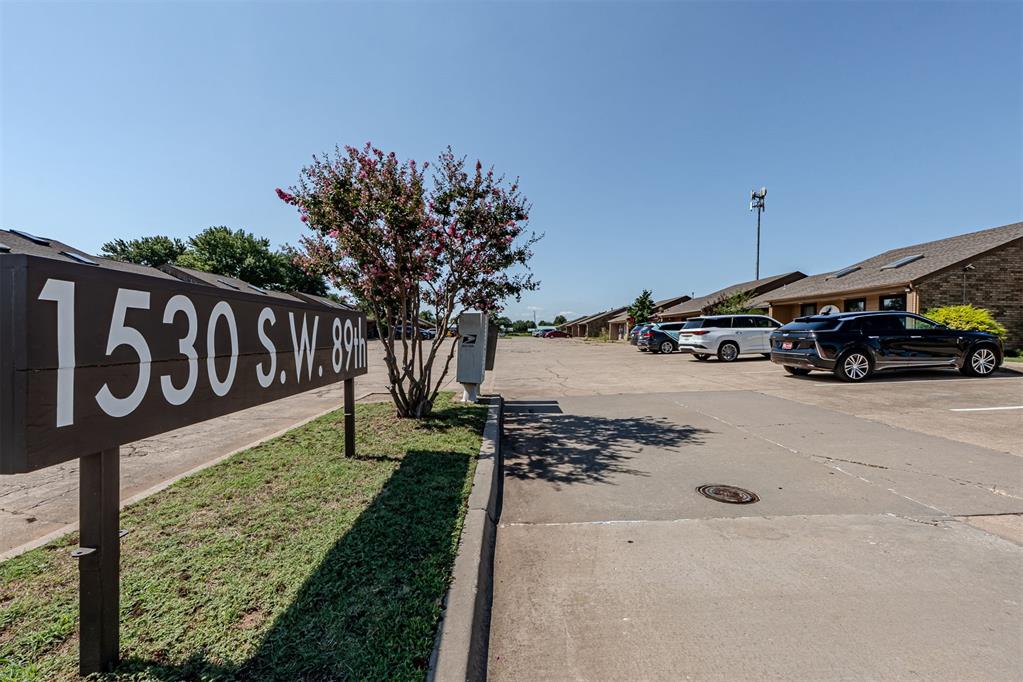 1530 Sw 89th Street A2 Property Photo 5