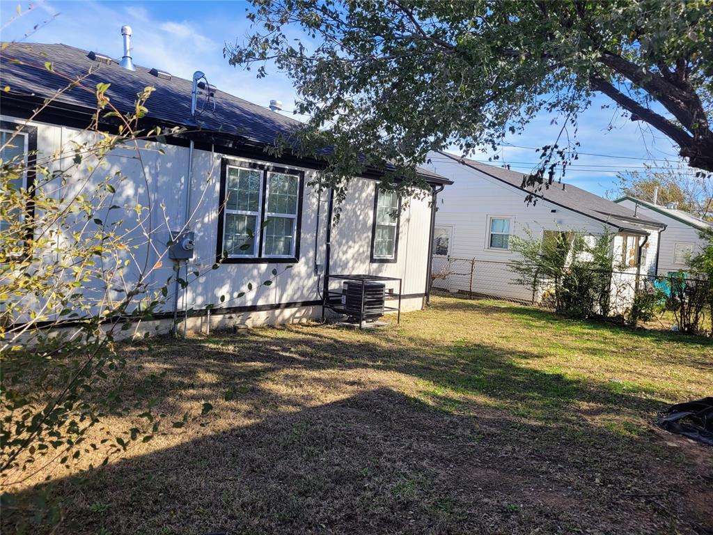 1300 Ne 44th Street Property Photo 11