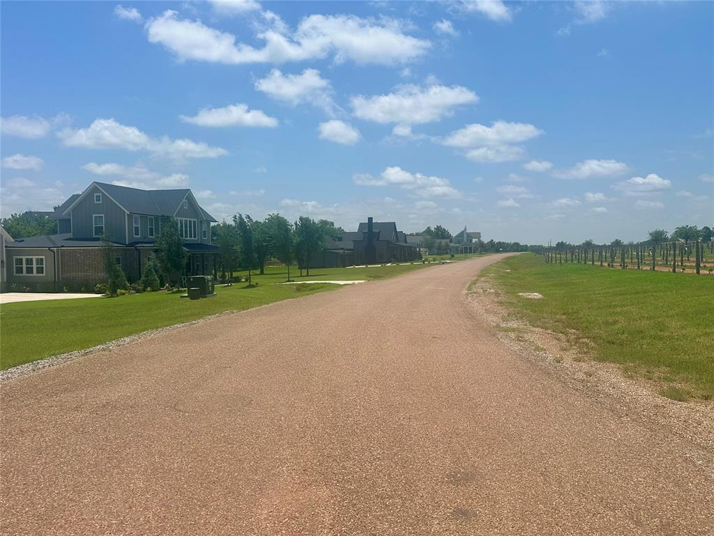 29868 Vineyard Meadow Road Property Photo 8