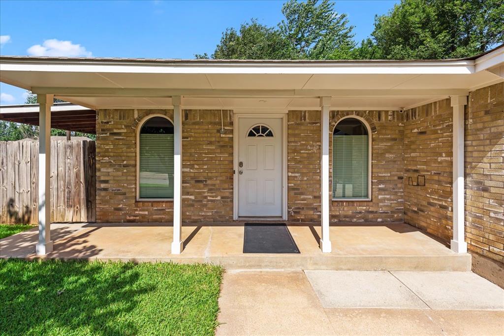 713 S Glen Lane Property Photo 4
