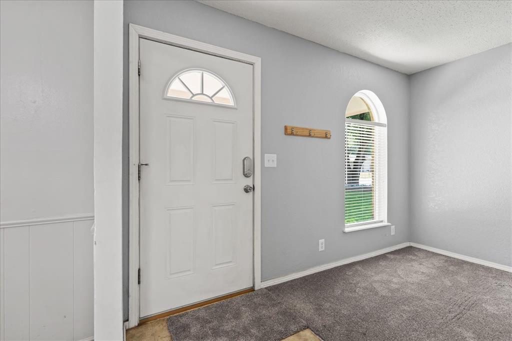 713 S Glen Lane Property Photo 6