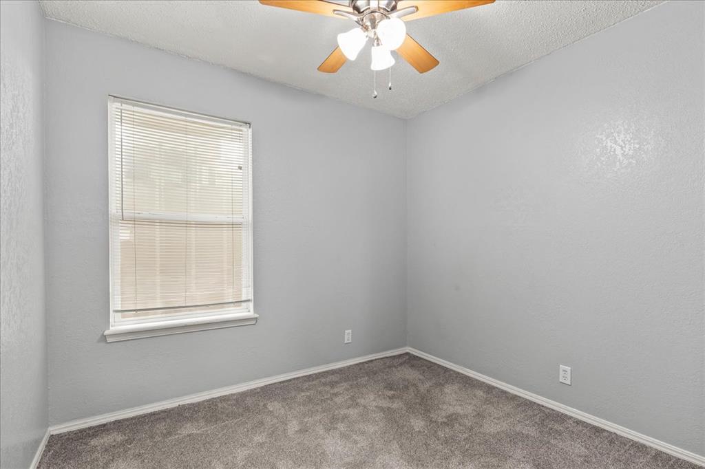 713 S Glen Lane Property Photo 12