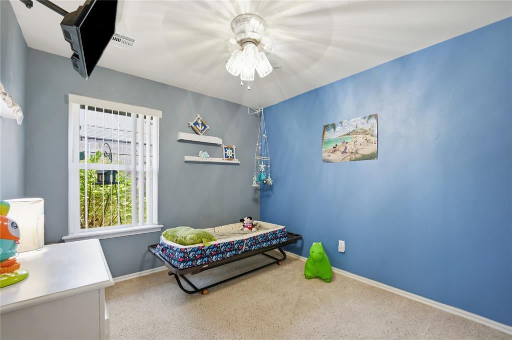 2046 Huntington Road Property Photo 19