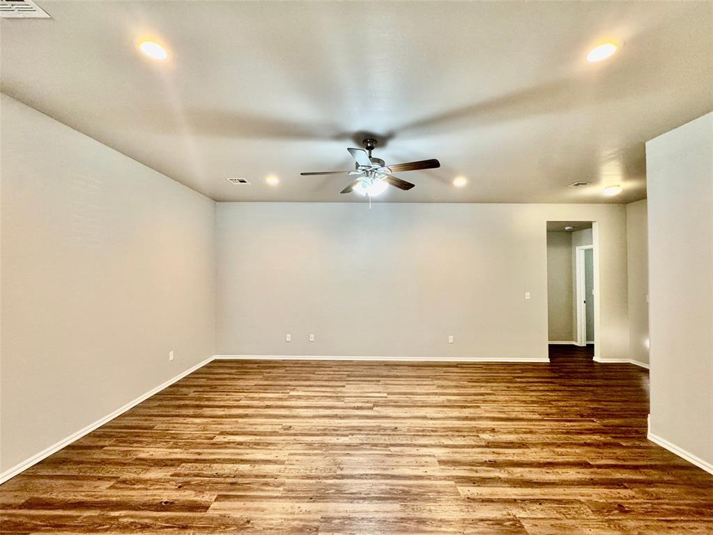 1870 Bartlett Drive Property Photo 6