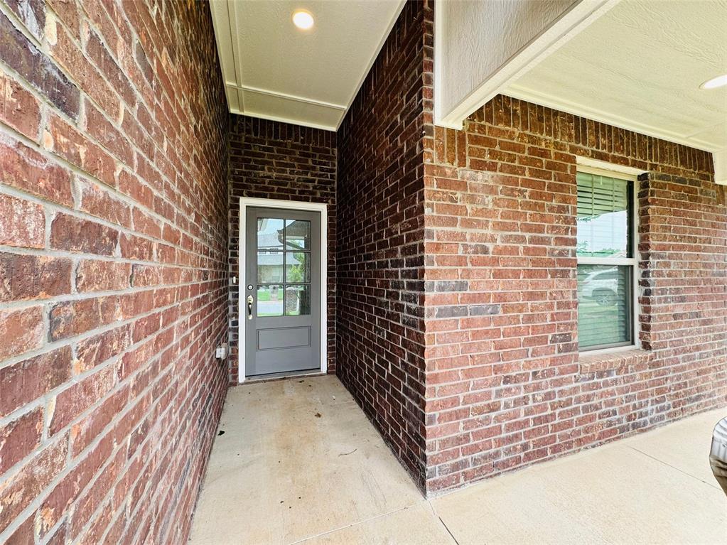 5349 Riverrun Court Property Photo 4