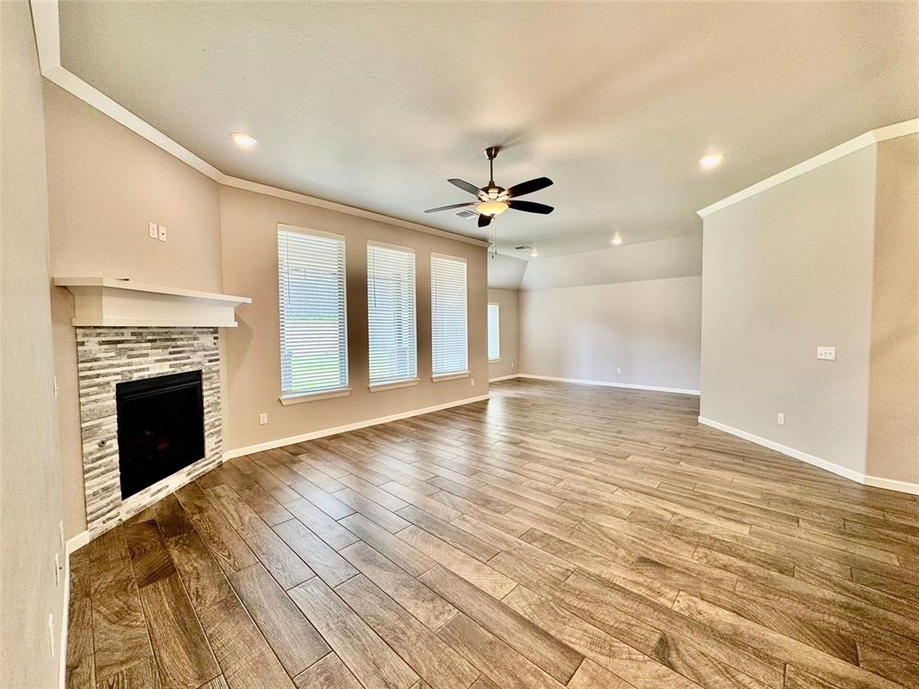 5349 Riverrun Court Property Photo 7