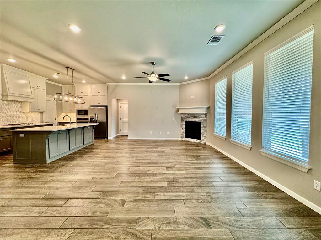 5349 Riverrun Court Property Photo 9