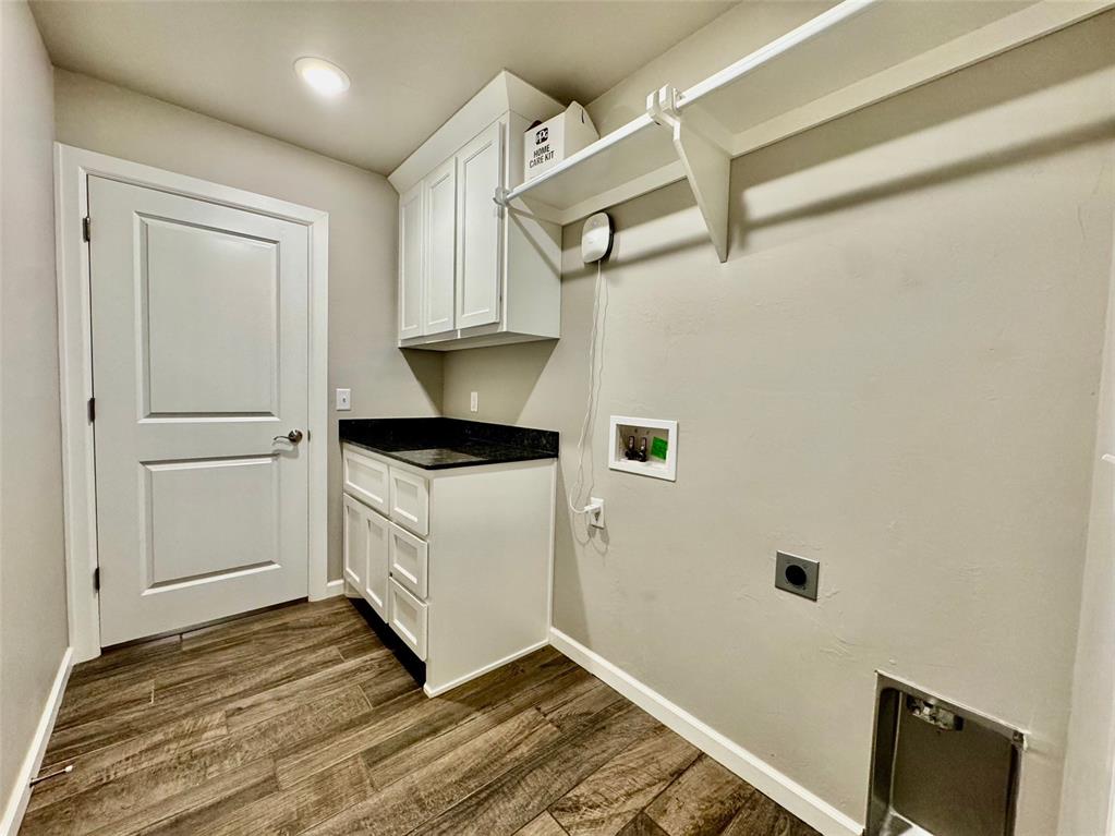 5349 Riverrun Court Property Photo 31