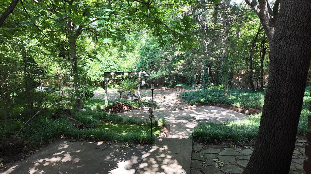 2713 Hollywood Avenue Property Photo 11