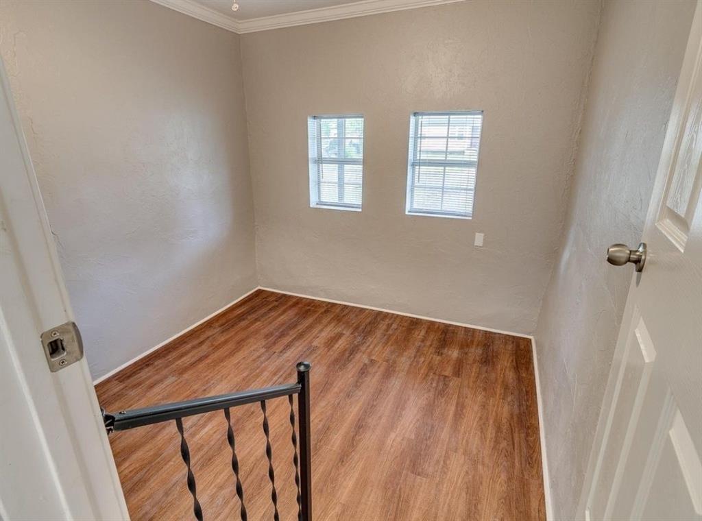 213 W Jacobs Drive Property Photo 8