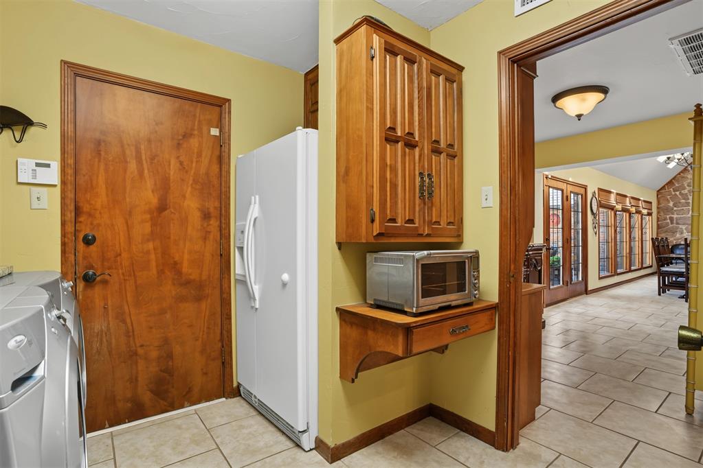 124 N Lee Street Property Photo 29