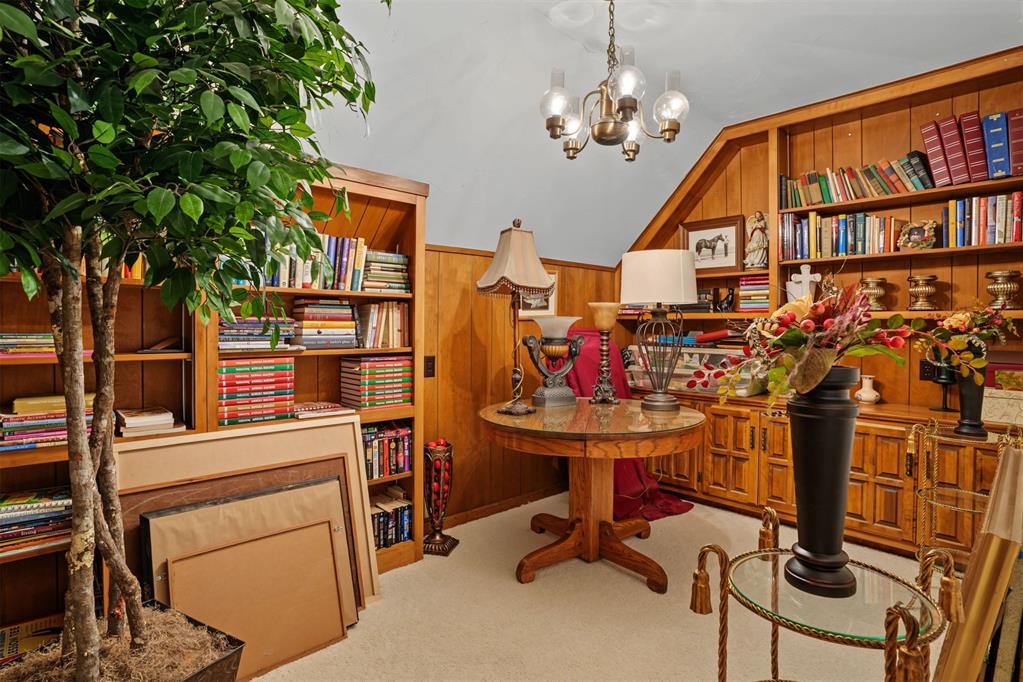 124 N Lee Street Property Photo 45