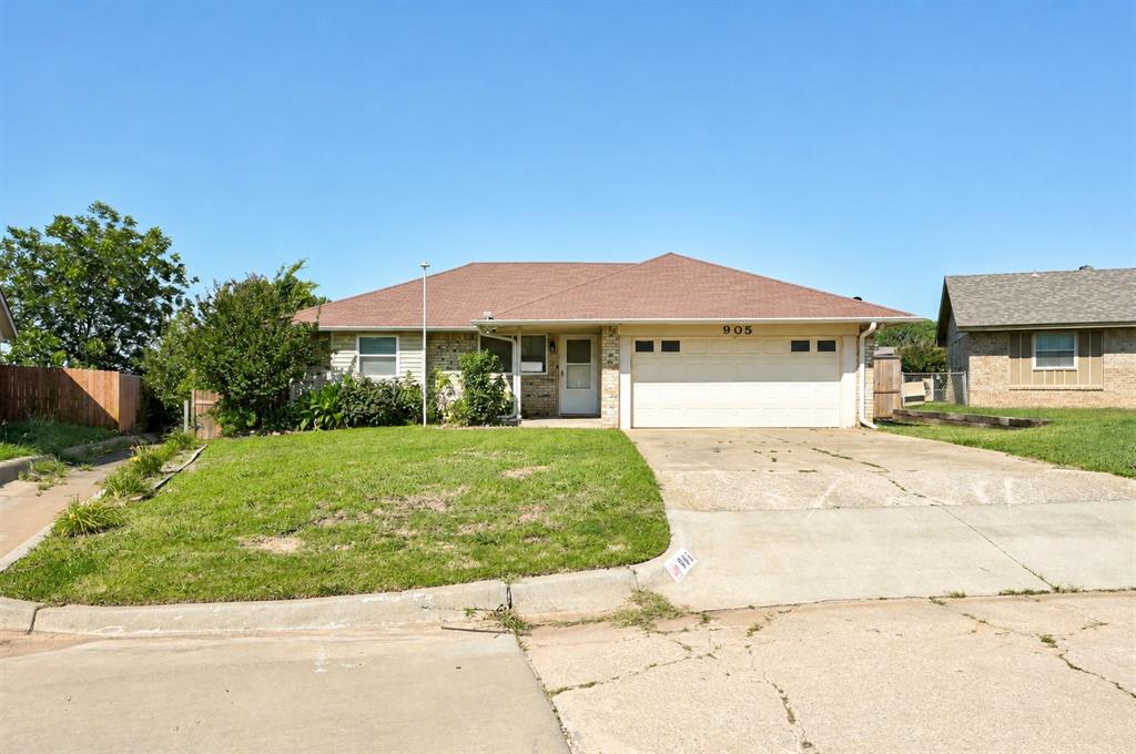 905 Highlander Drive Property Photo 1