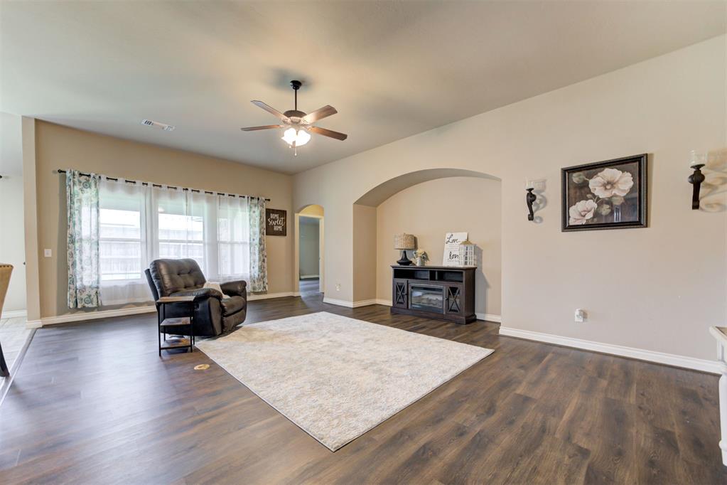 19117 Hecho Drive Property Photo 12