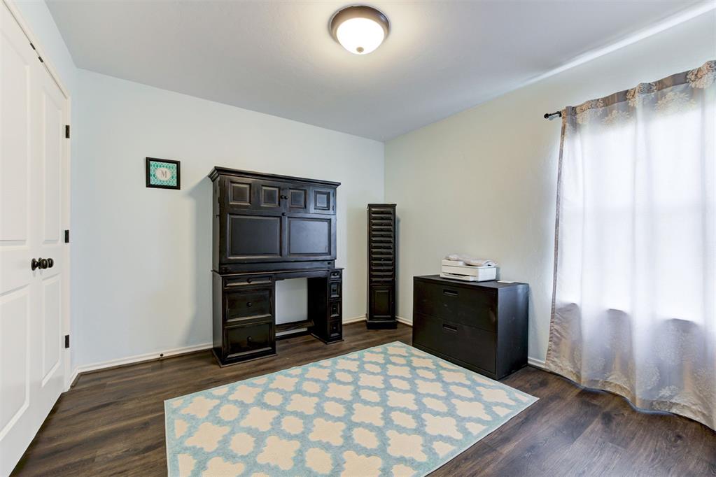 19117 Hecho Drive Property Photo 33