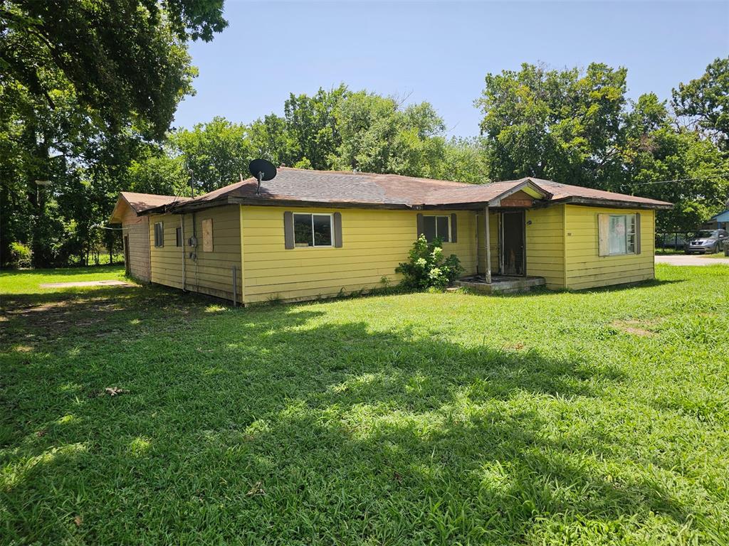 1317 W Wapanucka Avenue Property Photo 2