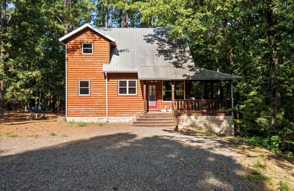 560 Southern Hills Circle Property Photo 2