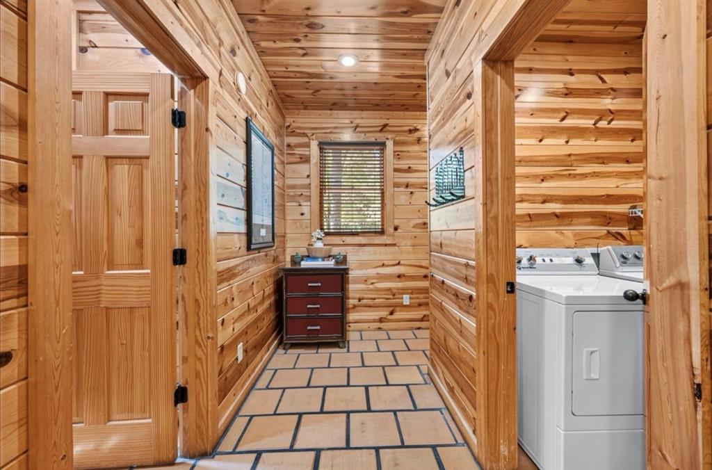 560 Southern Hills Circle Property Photo 10