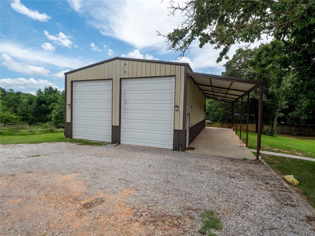 15008 Elm Creek Road Property Photo 10