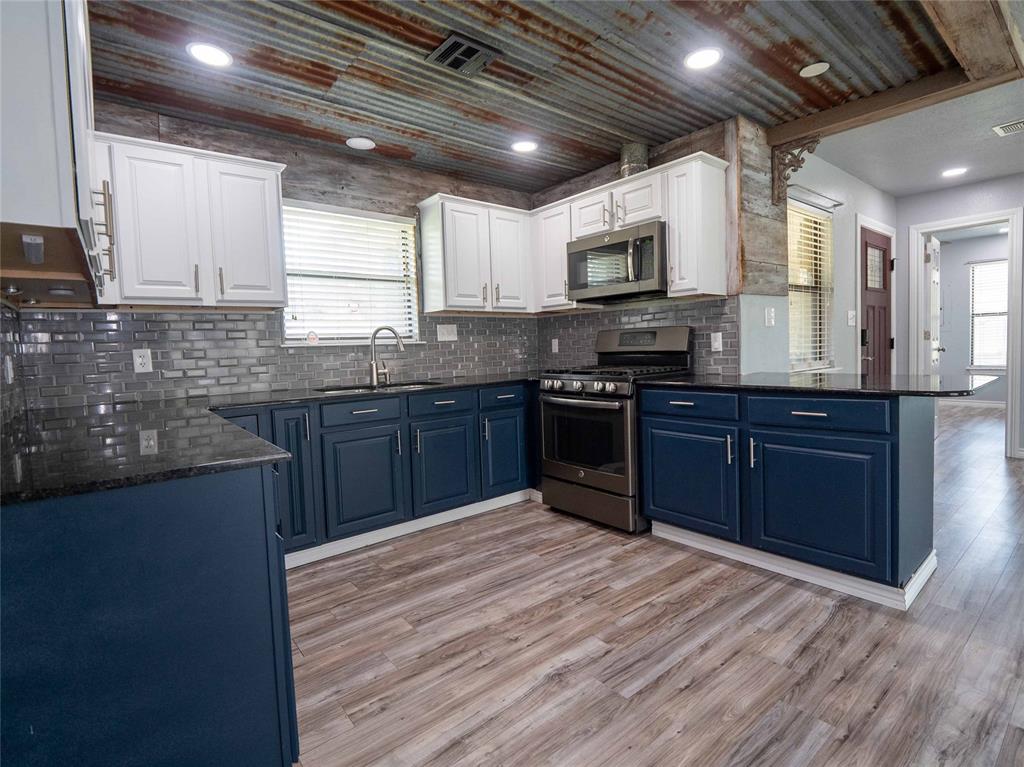 15008 Elm Creek Road Property Photo 20