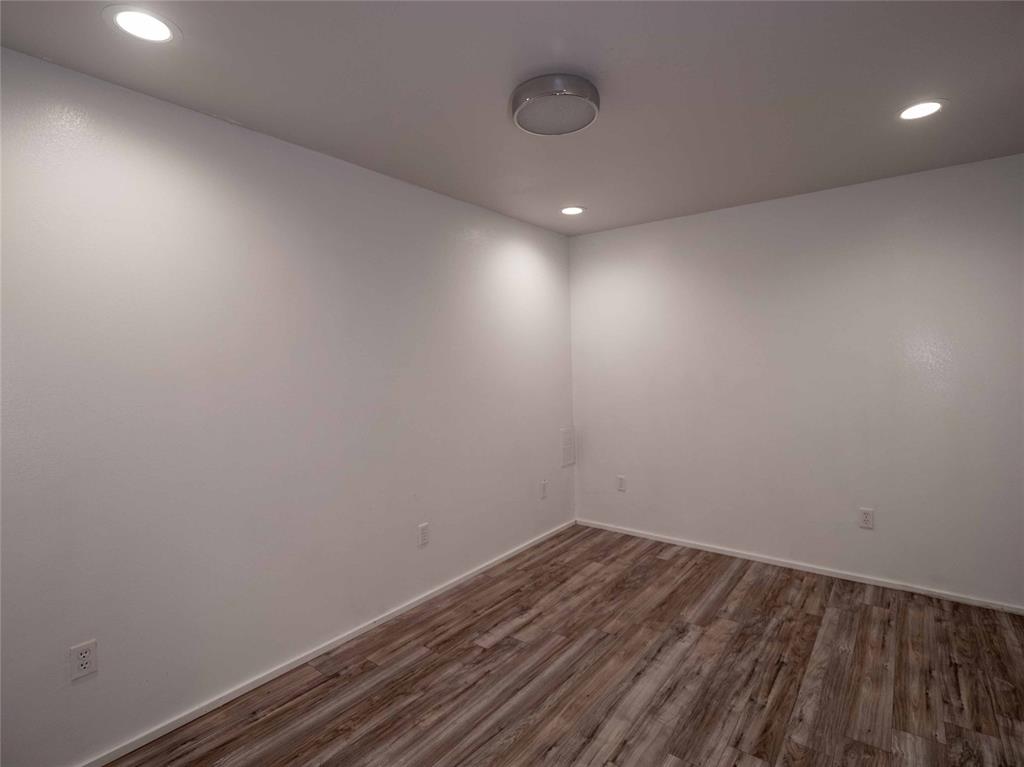 15008 Elm Creek Road Property Photo 34