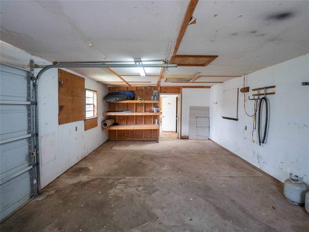 15008 Elm Creek Road Property Photo 44