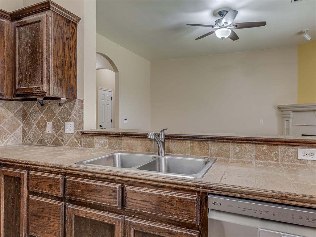 11233 Nw 99th Street Property Photo 15