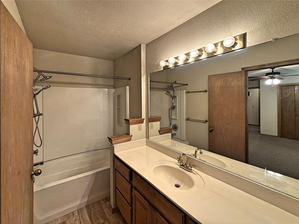 3001 Harriet Street Property Photo 23