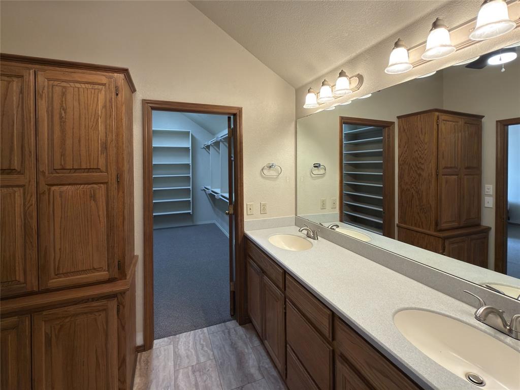 3001 Harriet Street Property Photo 40