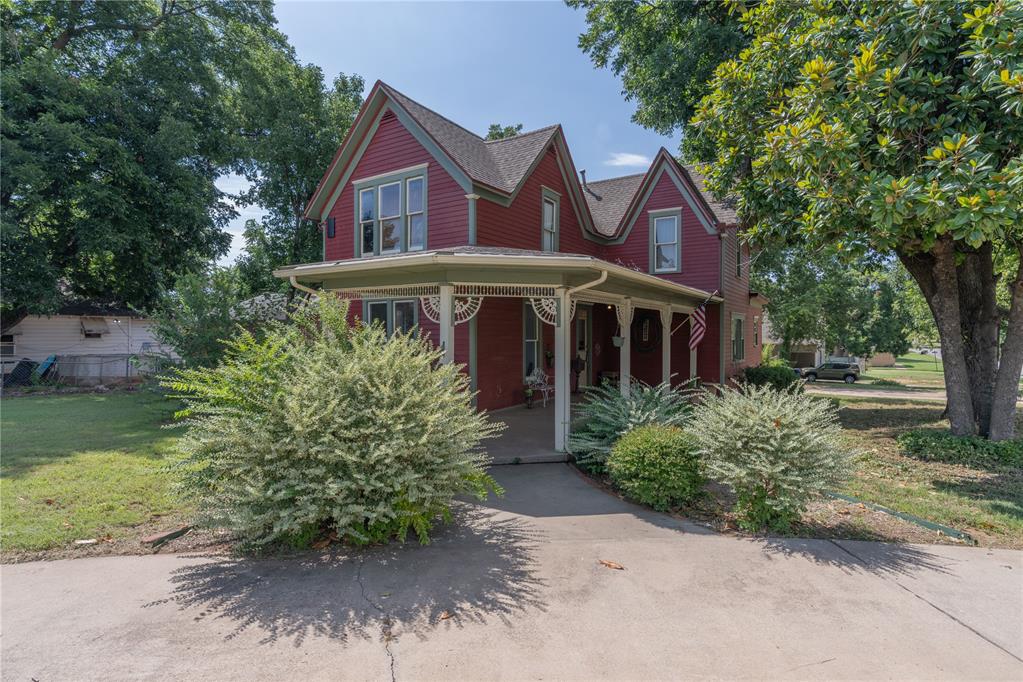 701 S 6th Street Property Photo 3