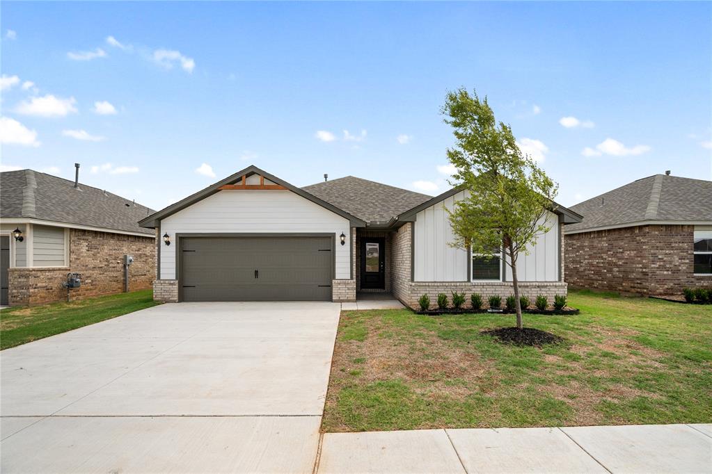 2103 Palmatum Road Property Photo 1