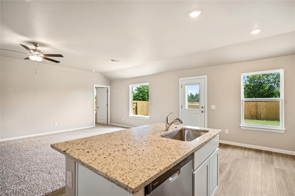 1904 Palmatum Road Property Photo 4
