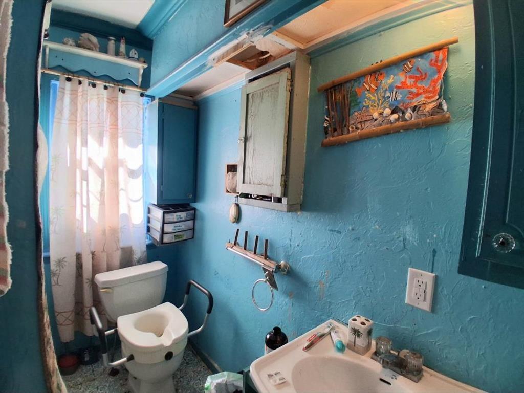 618 W Wood Street Property Photo 7