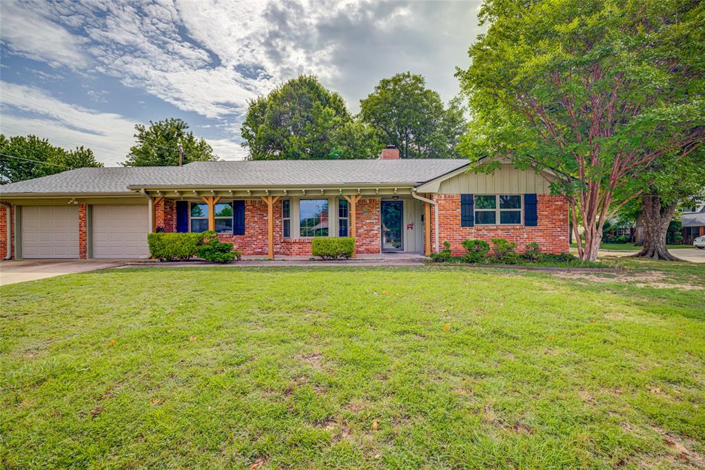 403 Bryarwood Drive Property Photo 1