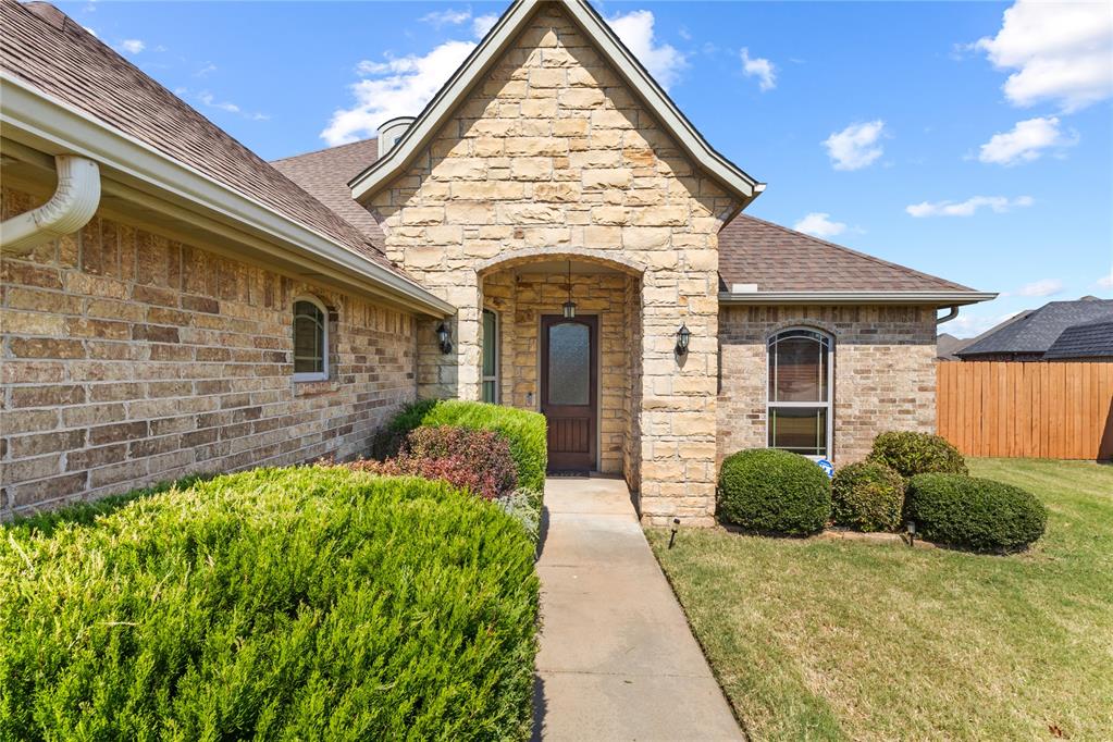 1304 Crimson Drive Property Photo 4