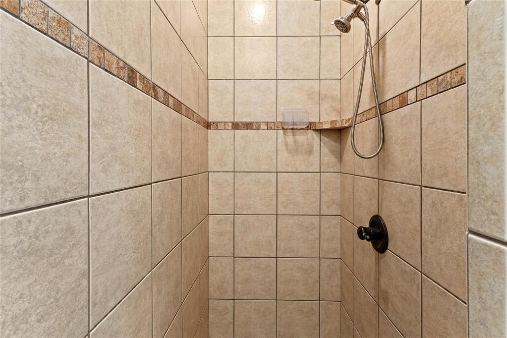 1304 Crimson Drive Property Photo 35