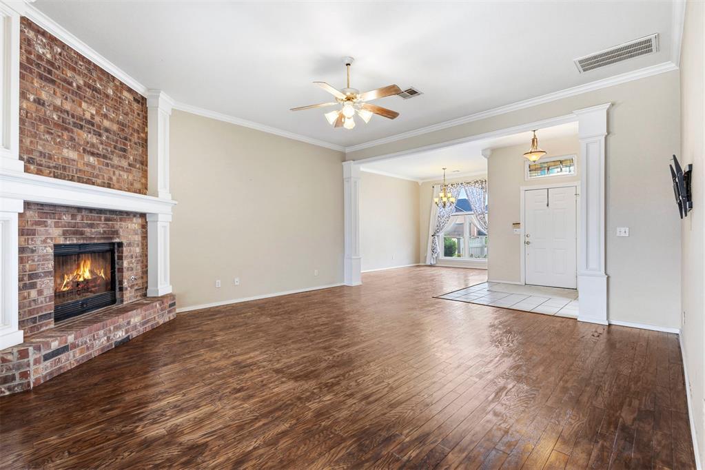 17612 Wain Bridge Avenue Property Photo 3