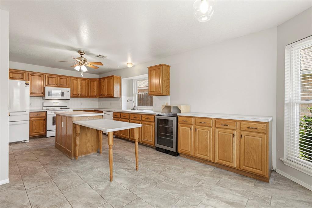 17612 Wain Bridge Avenue Property Photo 8