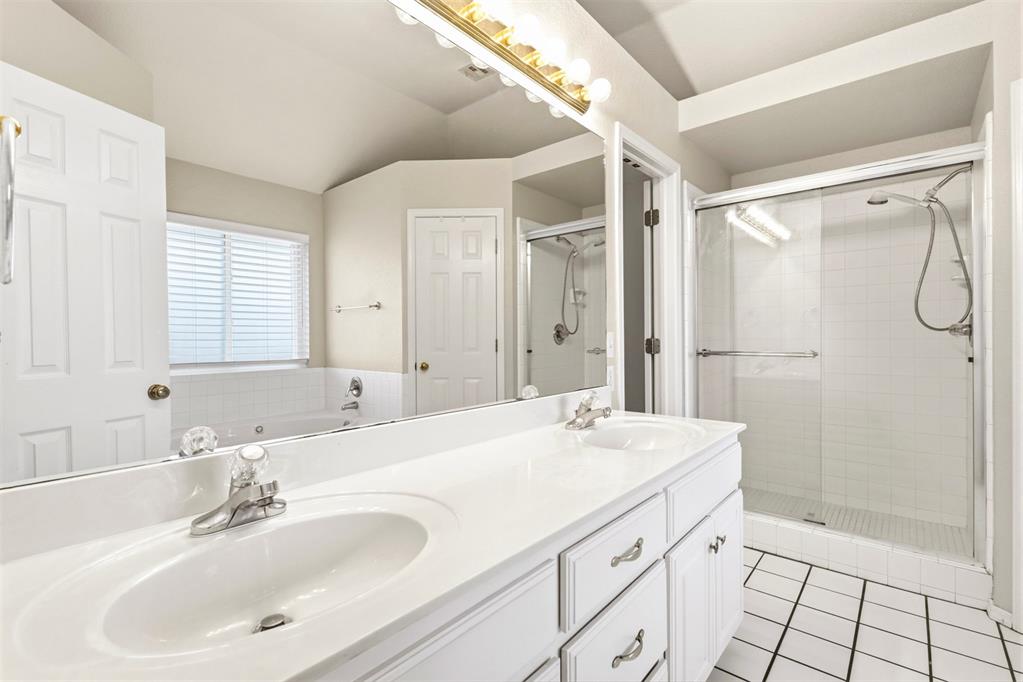 17612 Wain Bridge Avenue Property Photo 11