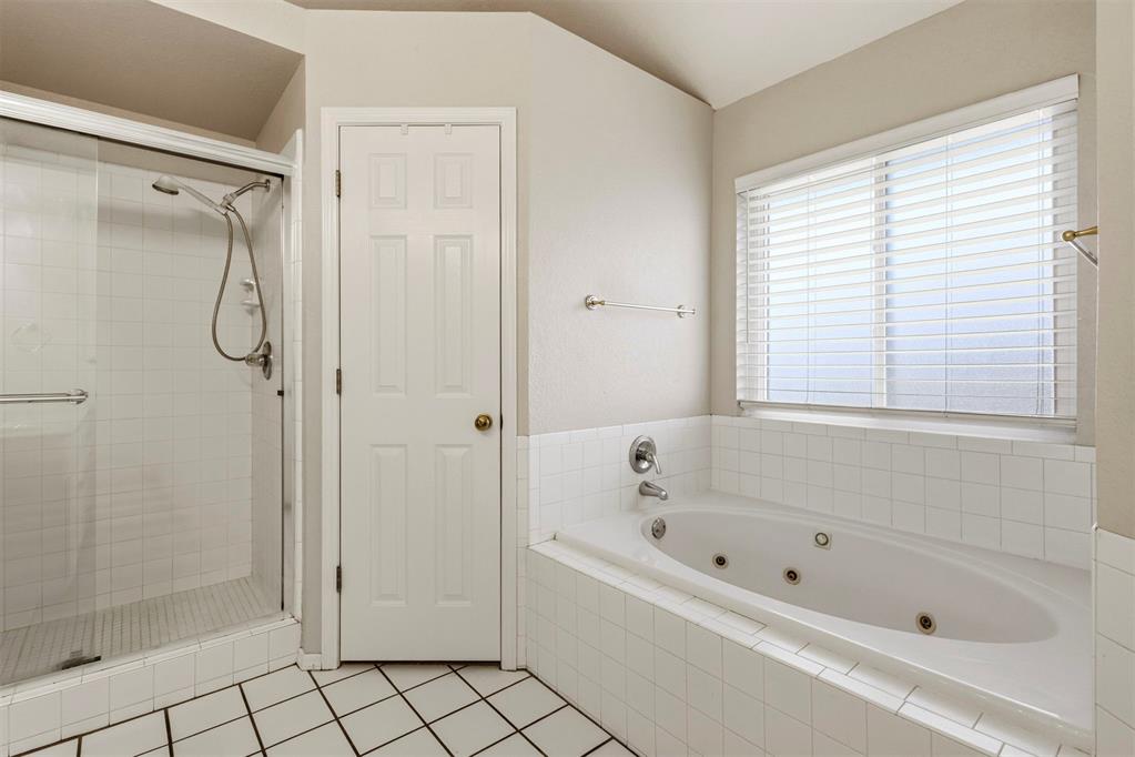 17612 Wain Bridge Avenue Property Photo 12