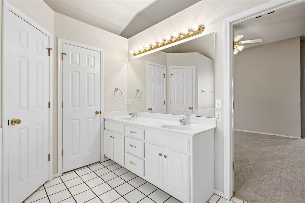 17612 Wain Bridge Avenue Property Photo 13
