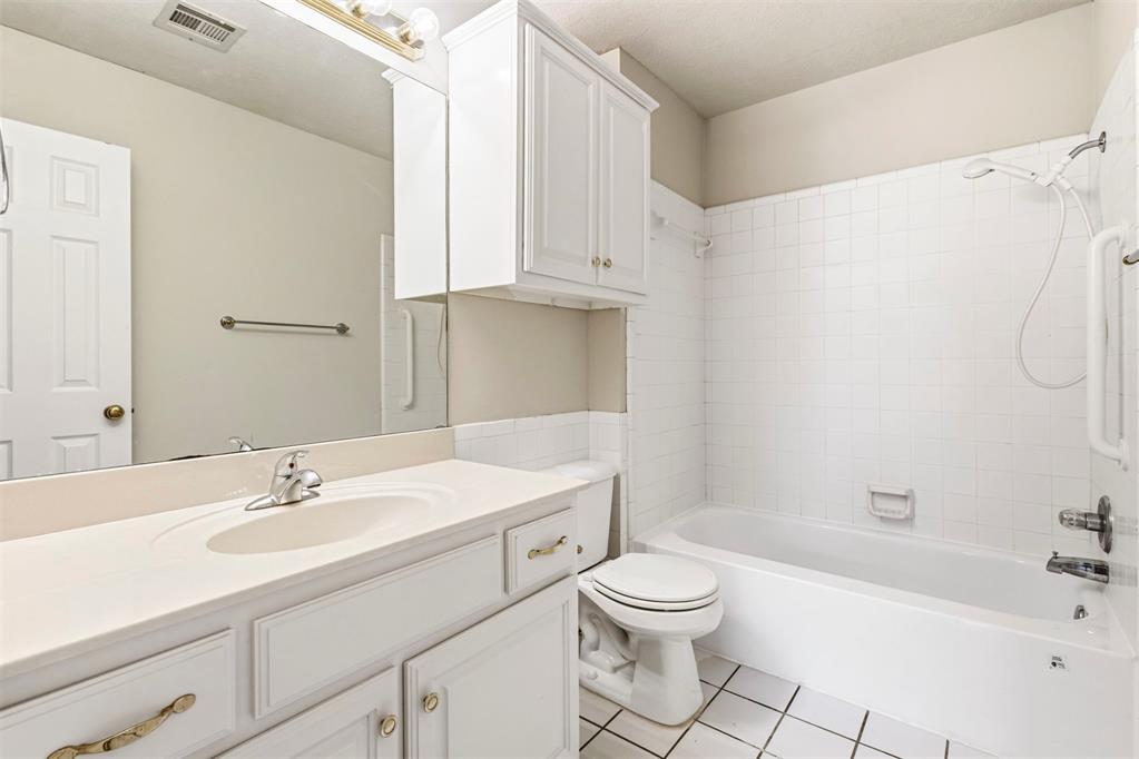 17612 Wain Bridge Avenue Property Photo 17