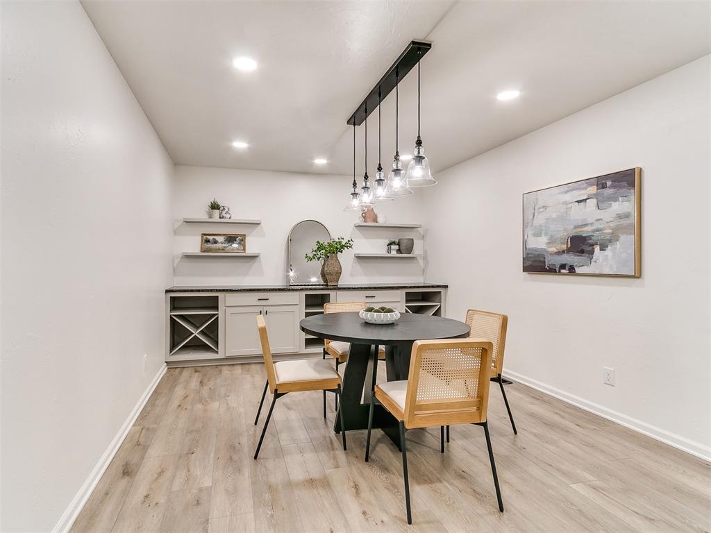 2712 Abbey Road Property Photo 14