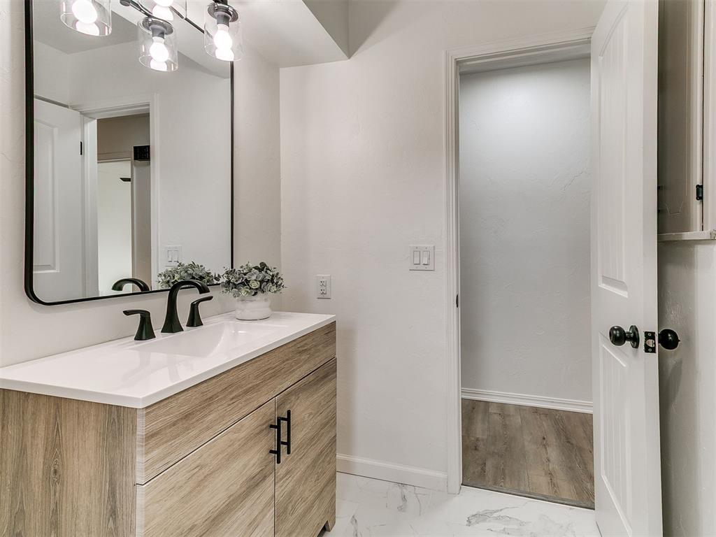 2712 Abbey Road Property Photo 29