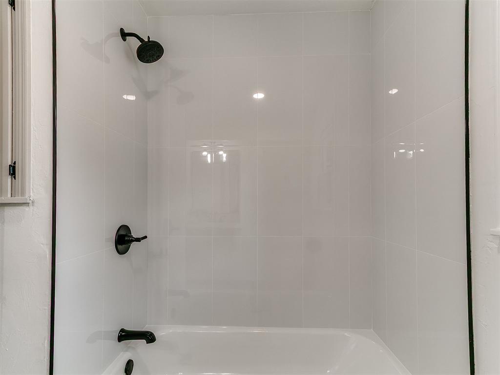 2712 Abbey Road Property Photo 30
