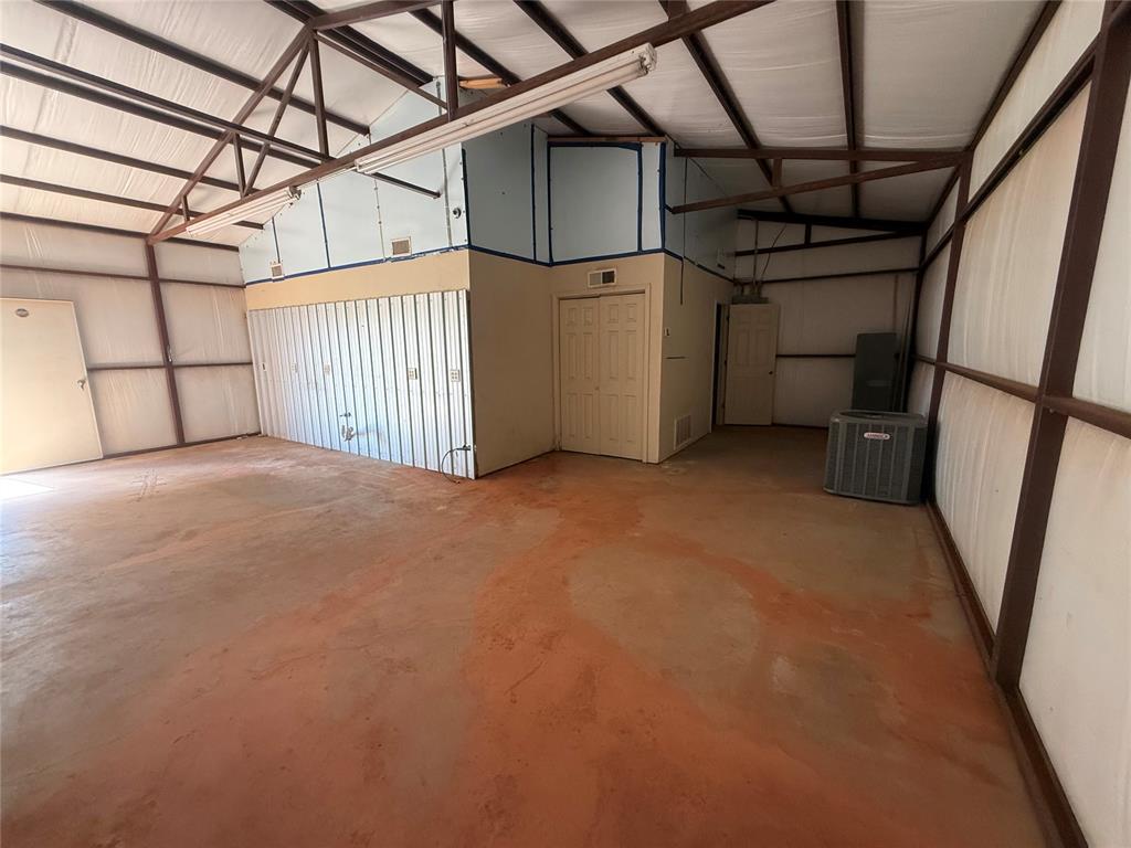 343250 E 1000 Road Property Photo 14