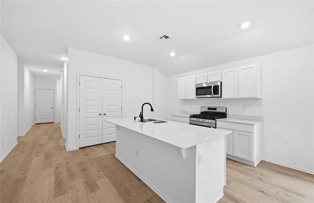 10017 Appaloosa Lane Property Photo 3