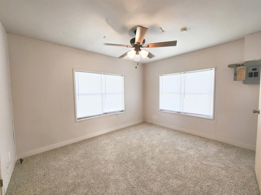 1731 Frank Lynn Avenue Property Photo 9