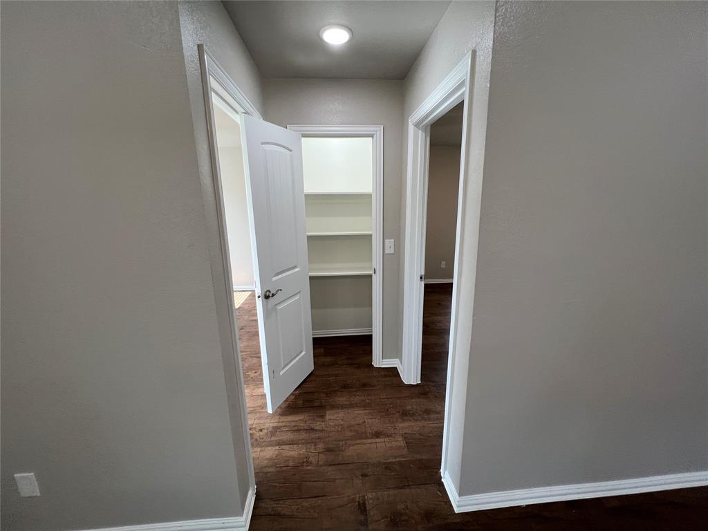 844 Elm Street Property Photo 4